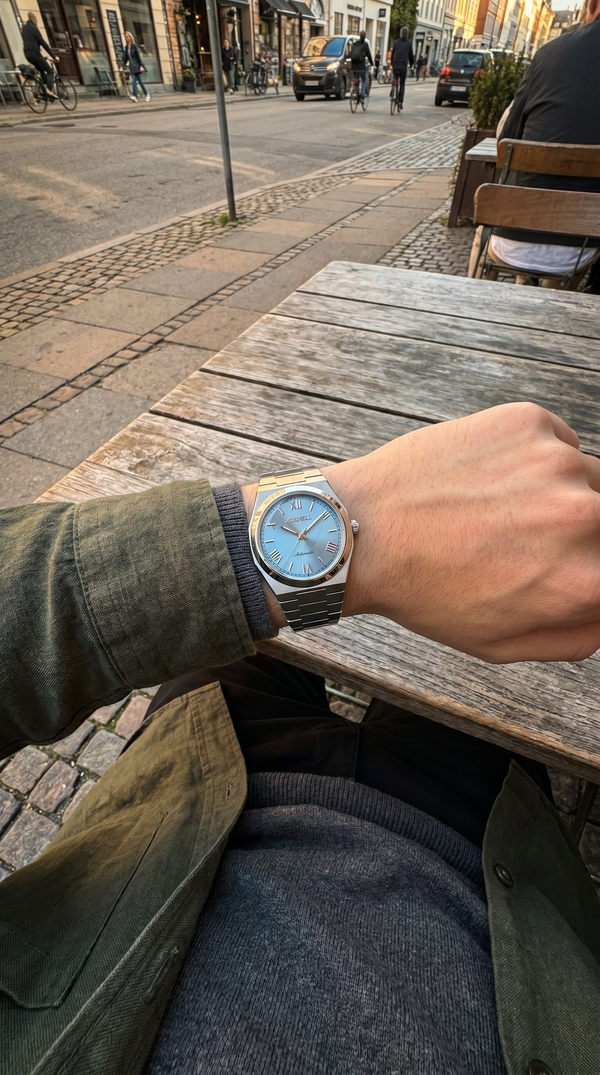 VENTURE Silver Steel Ice